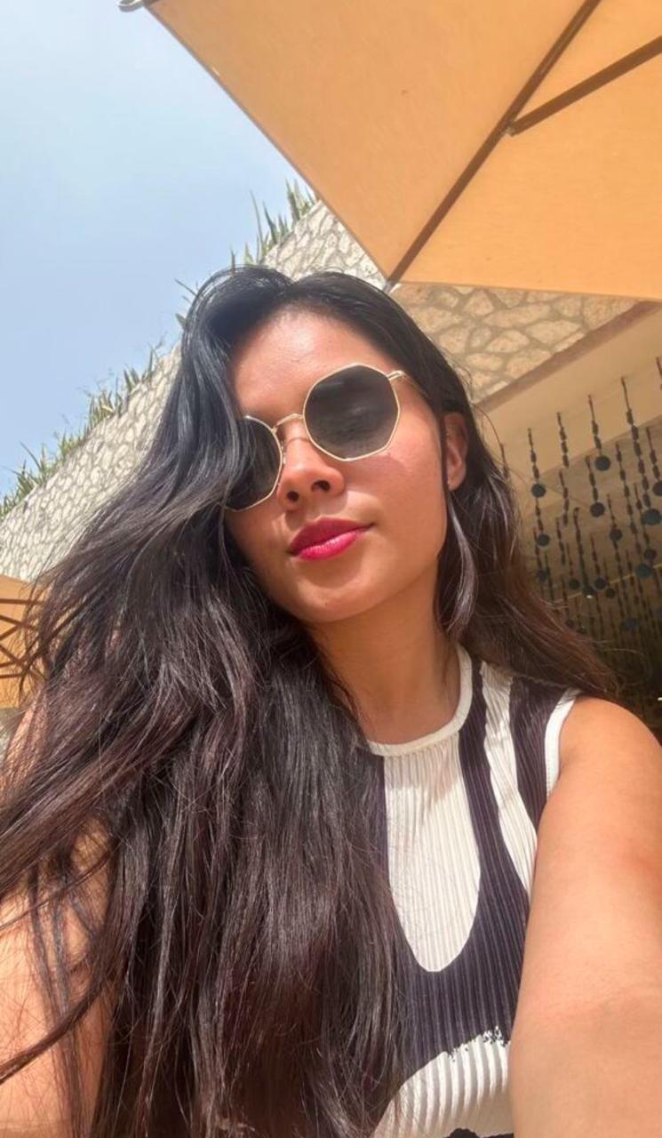 <em>ALEJANDRA CANO</em>